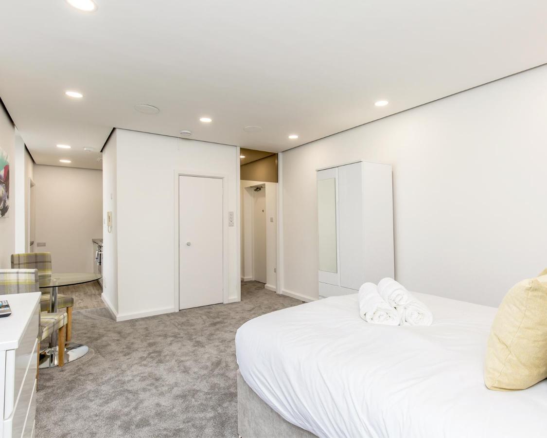 Refurbished Studio Next To The Royal Mile Edinburgh