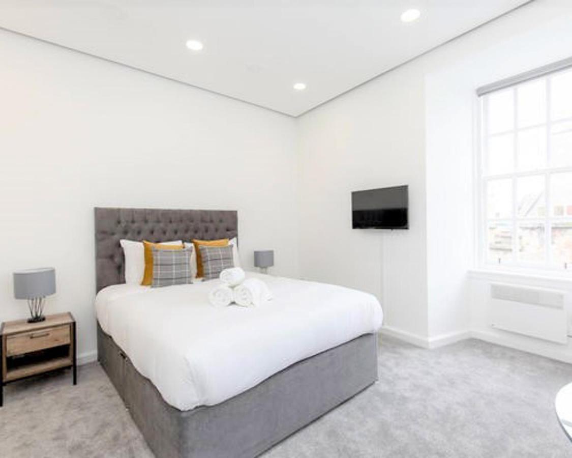 Gorgeous Studio At The Heart Of Old Town Apartment *