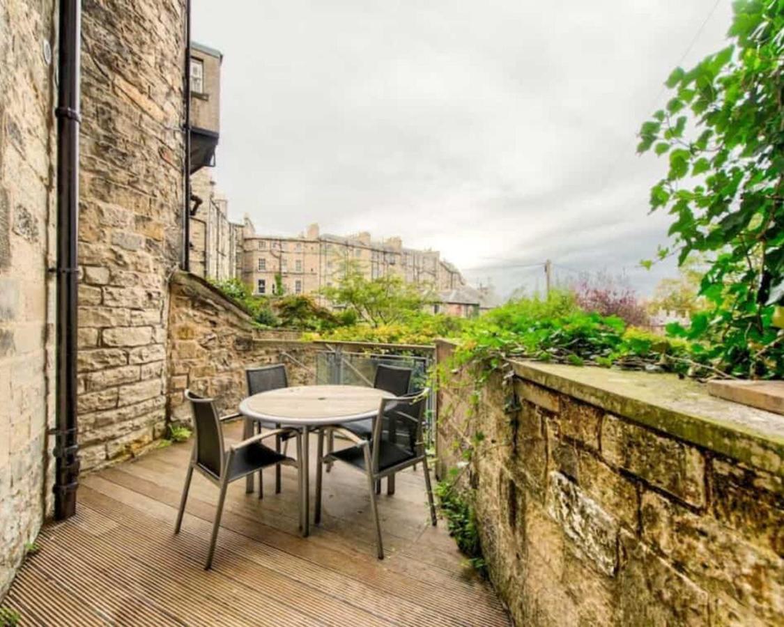 Beautiful Centre Georgian 4 Bed Townhouse With Private Garden * Edinburgh