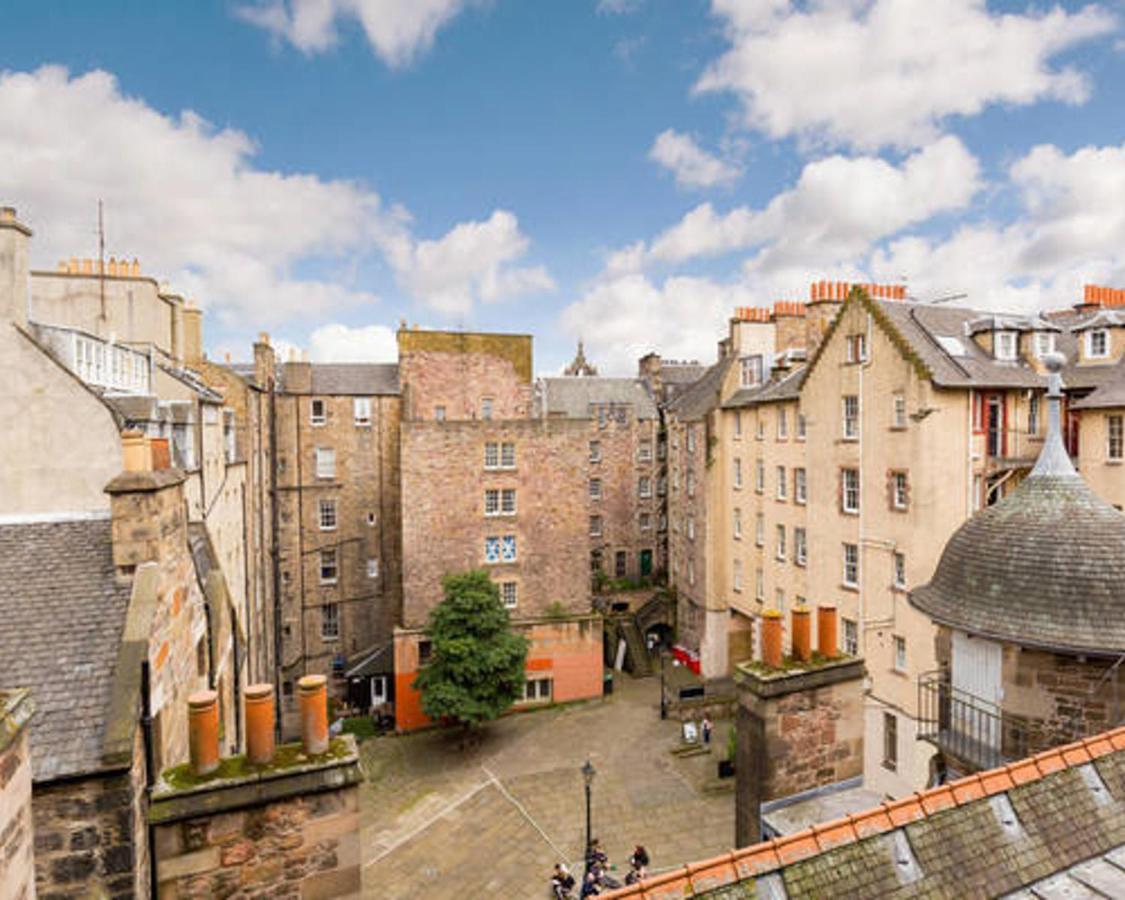 Gorgeous Studio At The Heart Of Old Town Apartment *