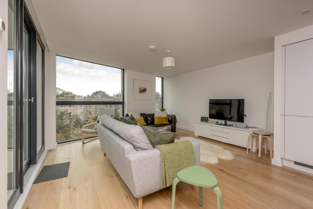 Altido Airy 3-bed Apt Near Royal Botanic Garden