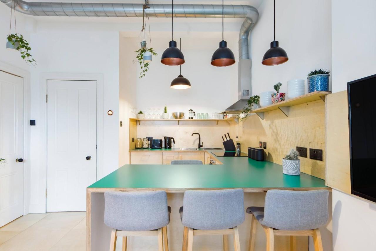 The Plywood Flat, Modern Style In A Traditional Tenement * EDI