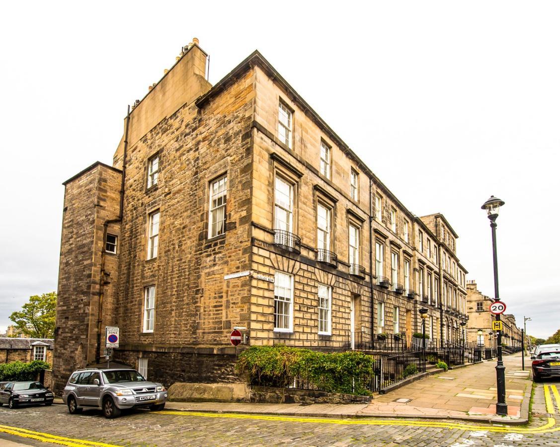 Beautiful Centre Georgian 4 Bed Townhouse With Private Garden Holiday home