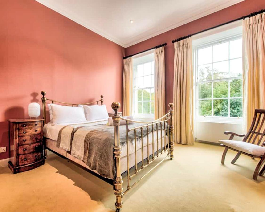 Beautiful Centre Georgian 4 Bed Townhouse With Private Garden * Edinburgh