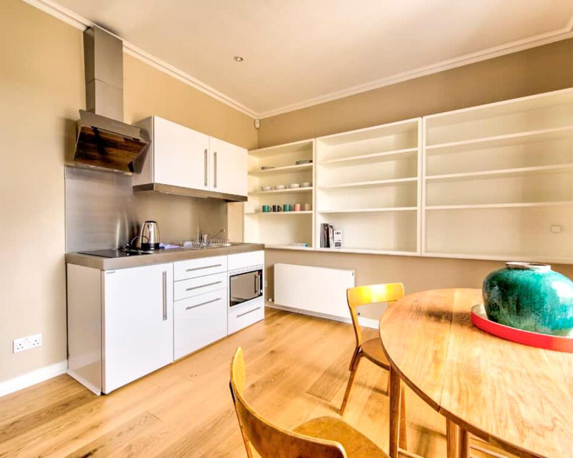 Beautiful Centre Georgian 4 Bed Townhouse With Private Garden * Edinburgh