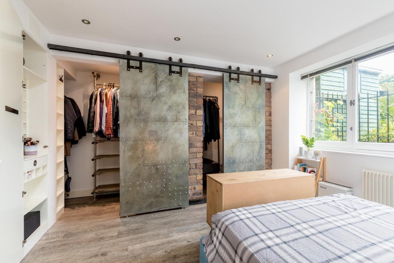 Luxury Architect Designed 13 Mins To Royal Mile *