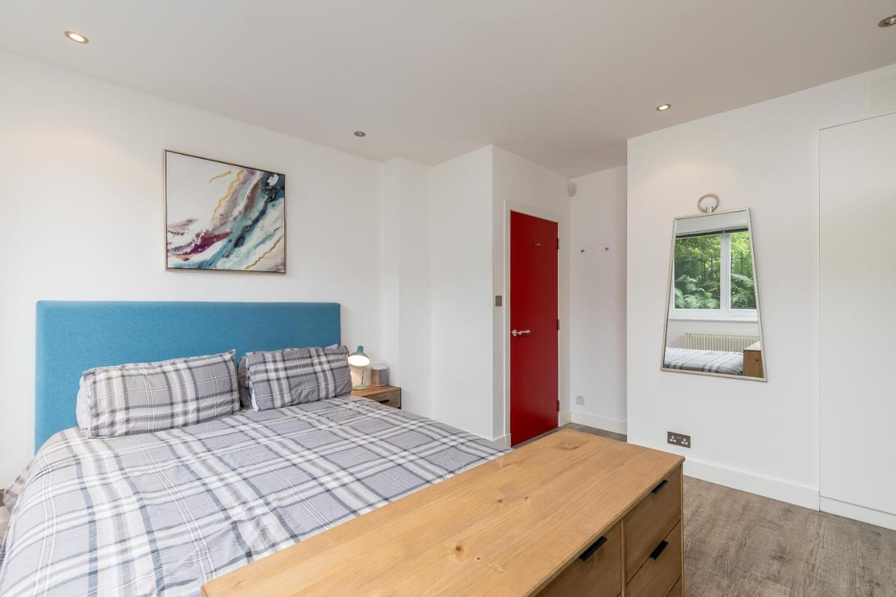 Vakantiehuis Luxury Architect Designed 13 Mins To Royal Mile EDI