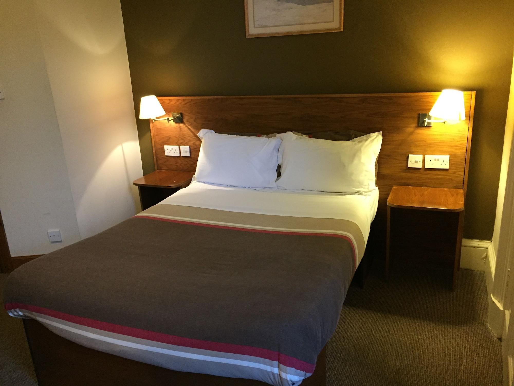 House Hotel 3*