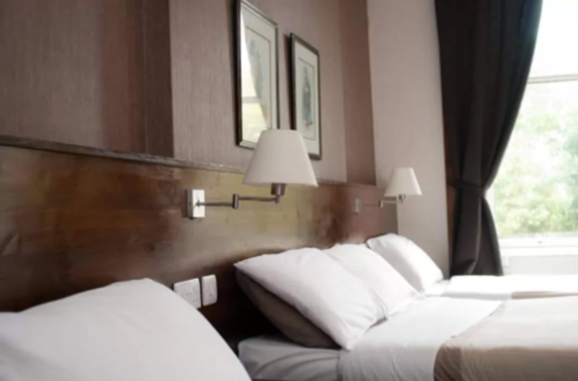 Hotel House 3*