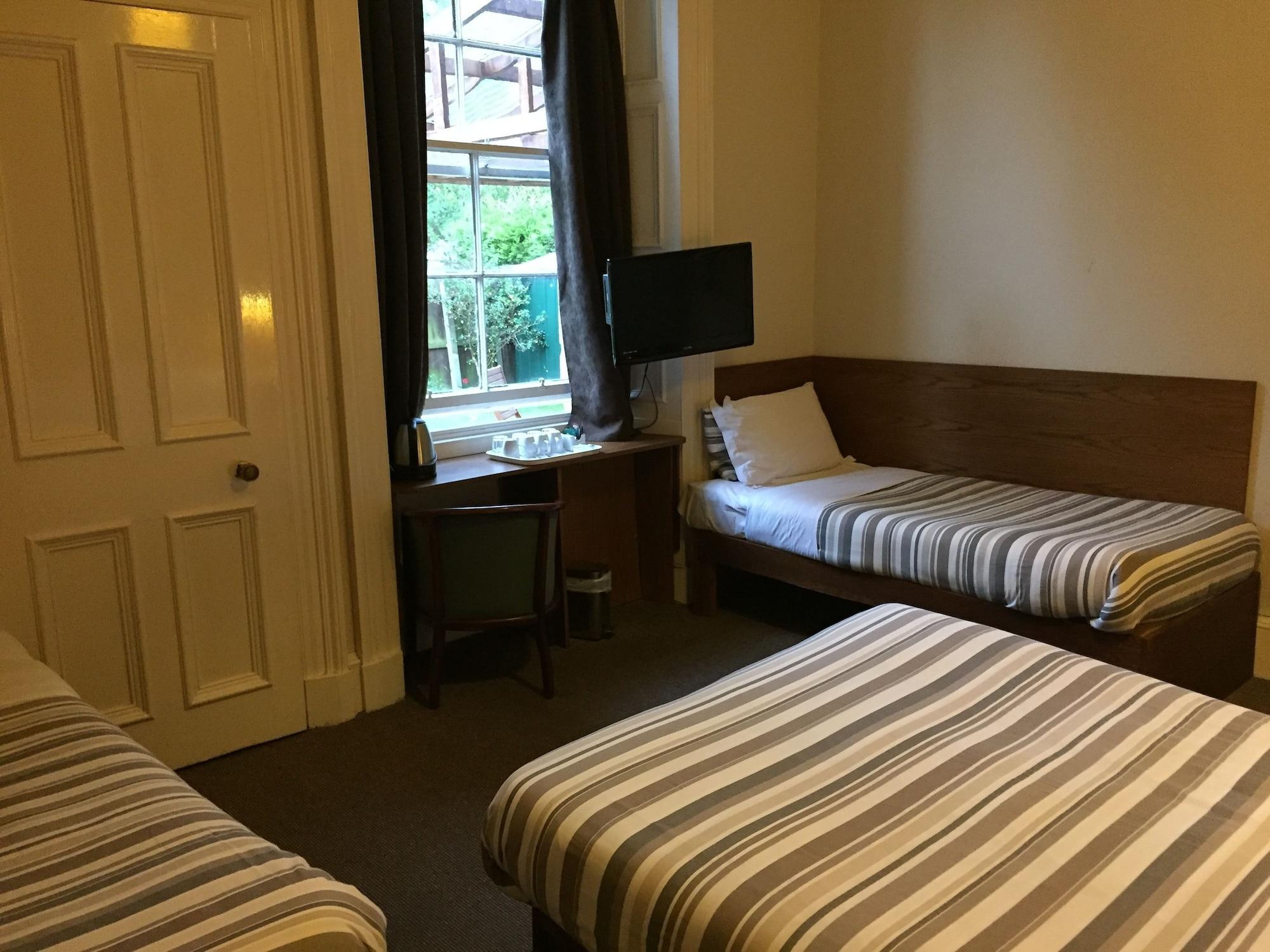 Hotel House 3*