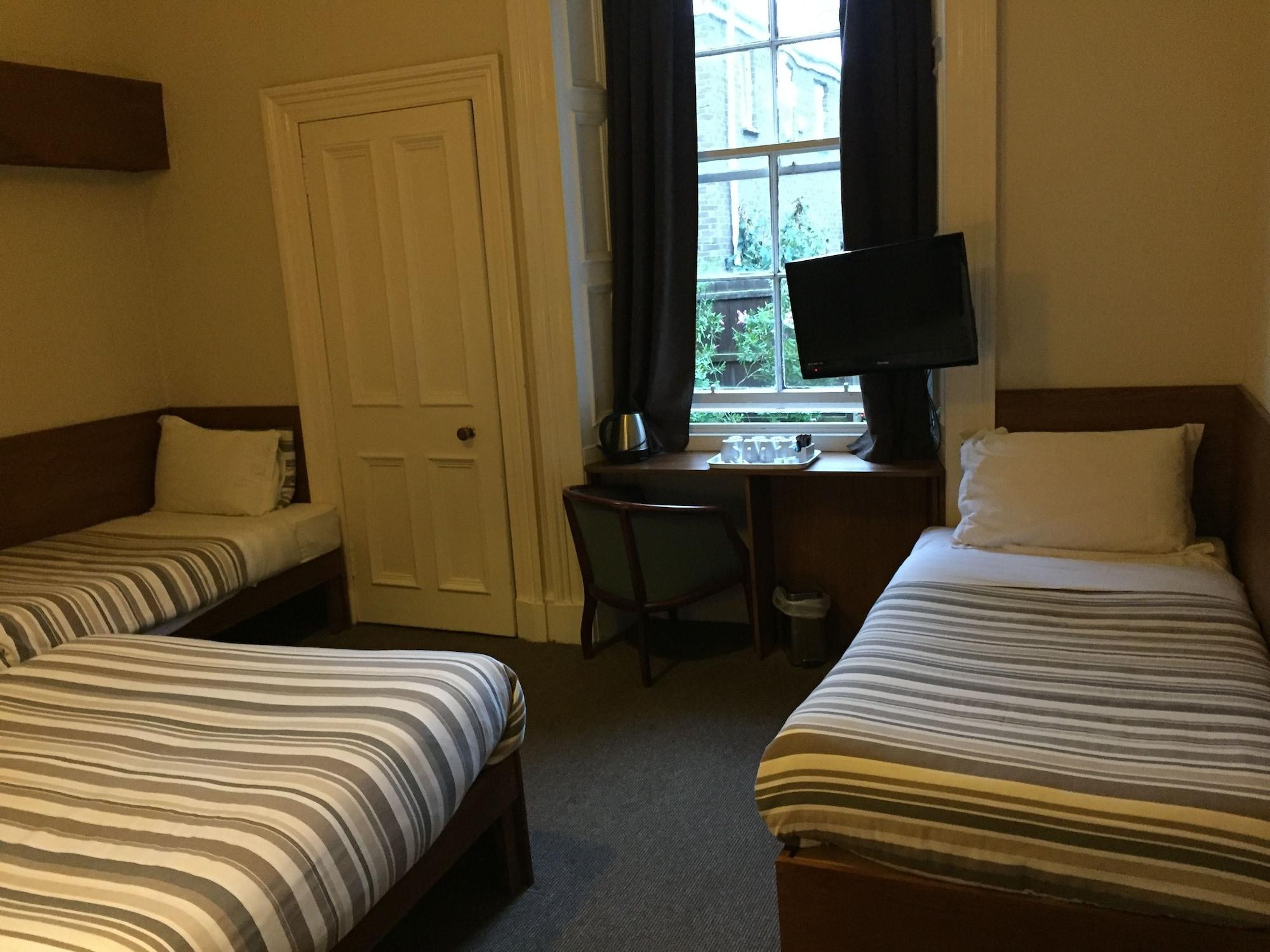 Hotel House 3*