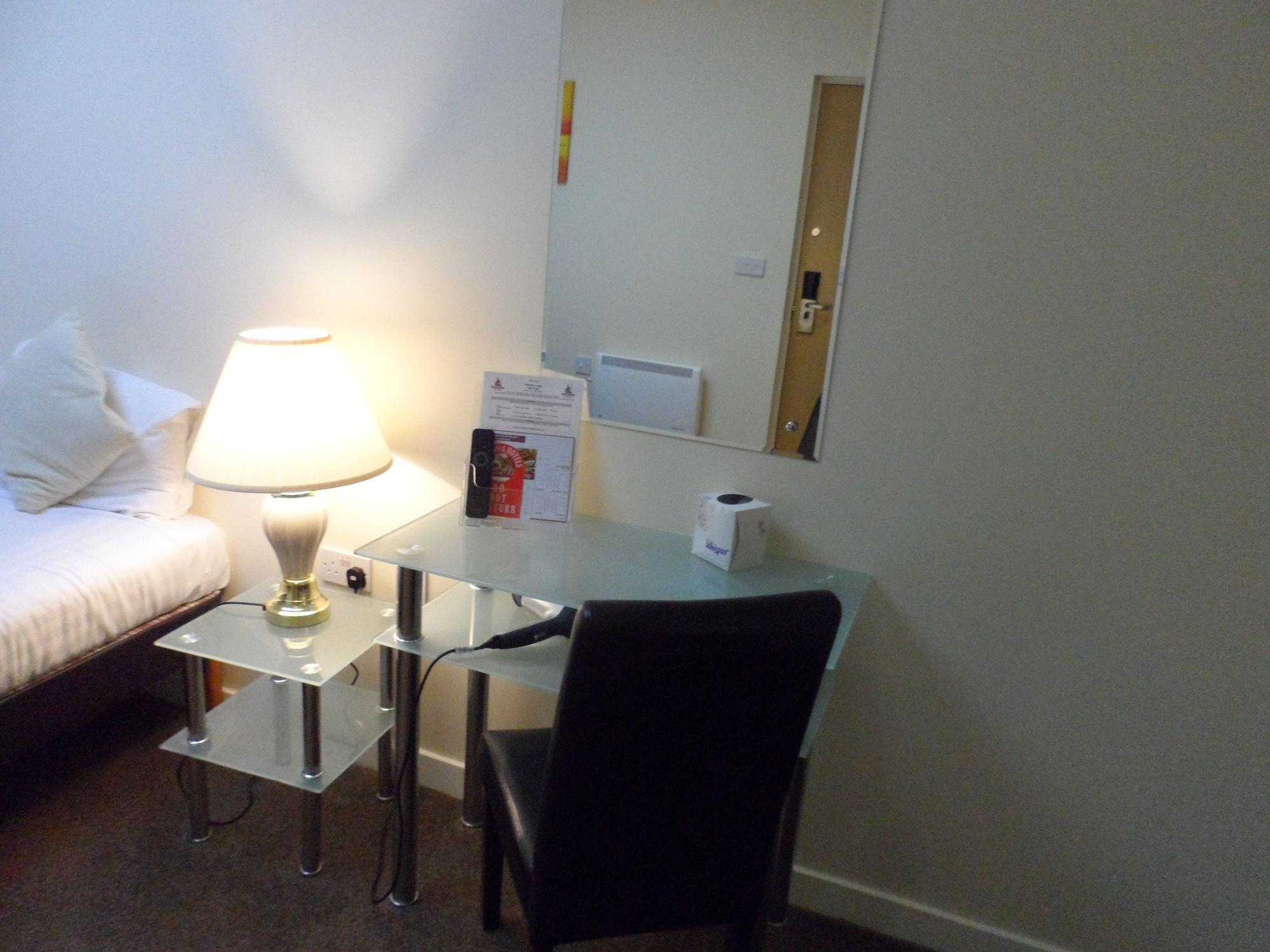 Britannia Hotel 3*