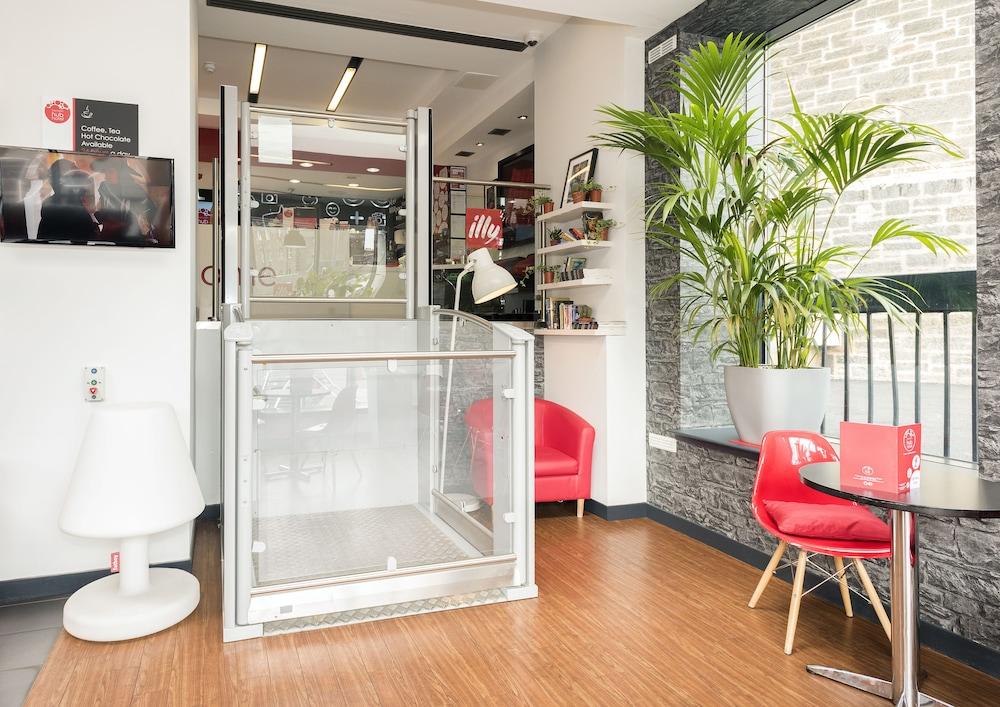 Haymarket Hub Hotel *