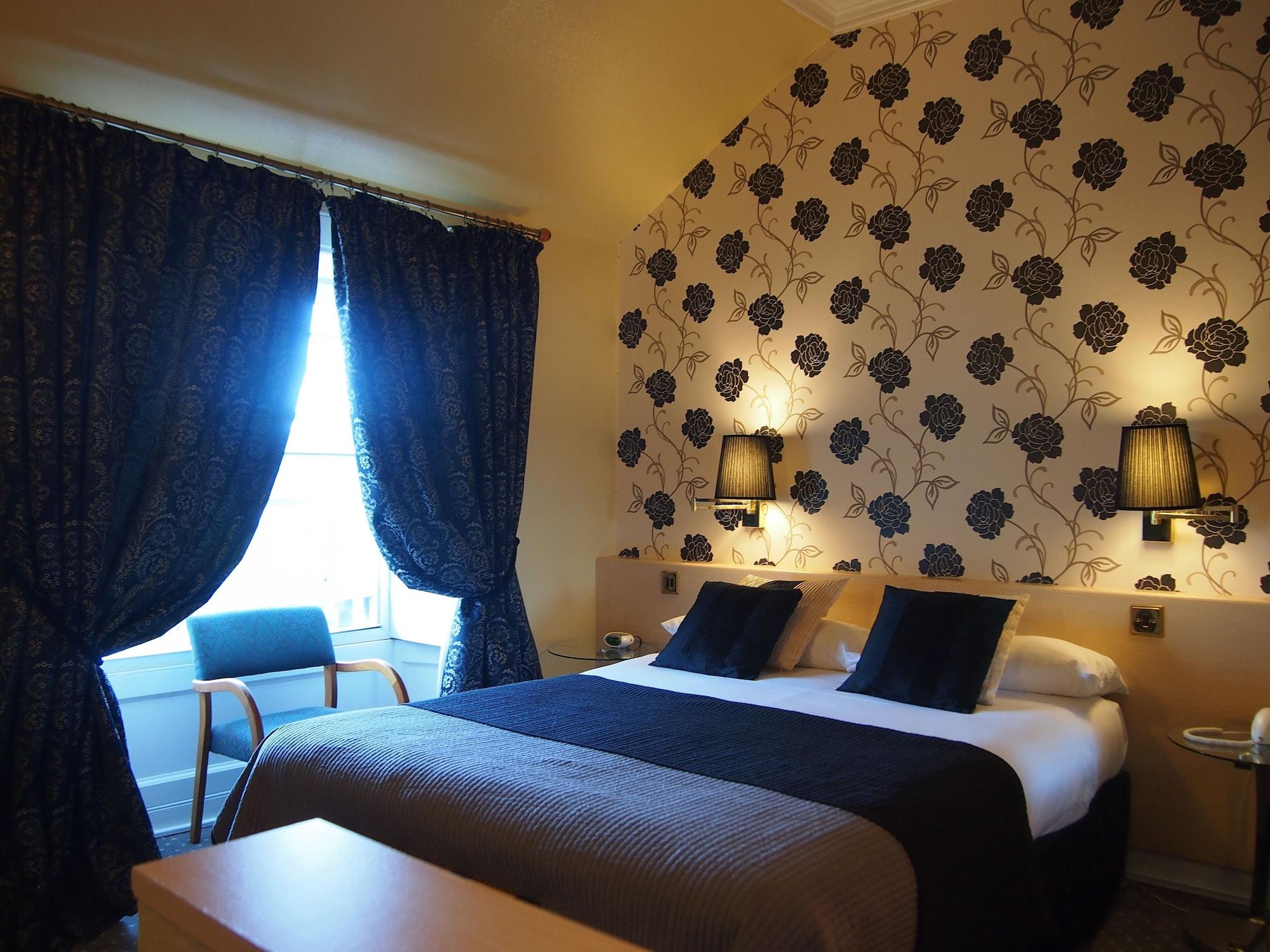 Hotel Thistle 3*