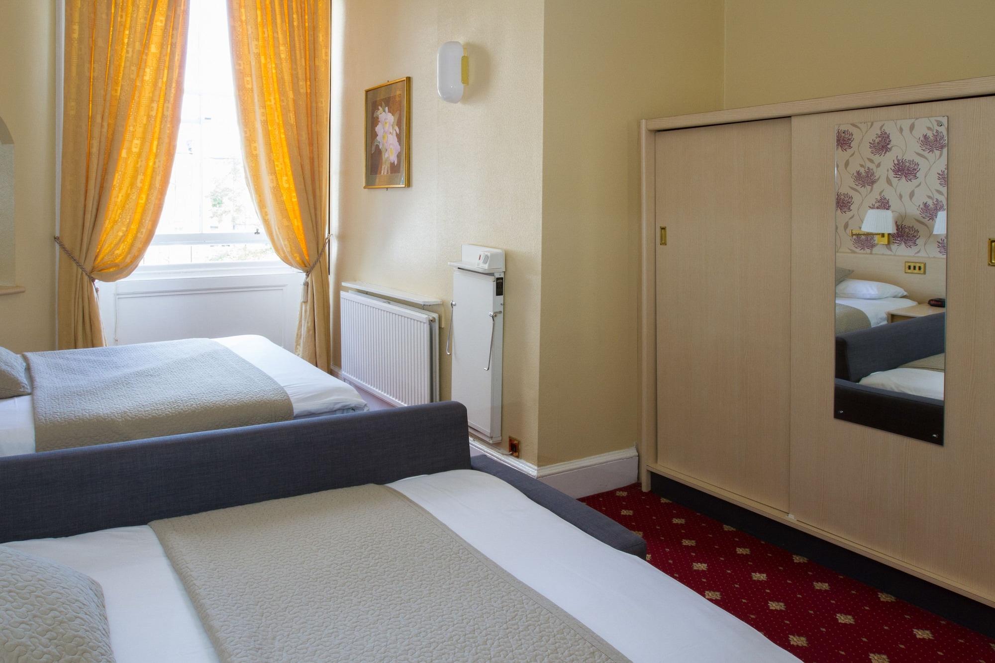 Hotel Thistle