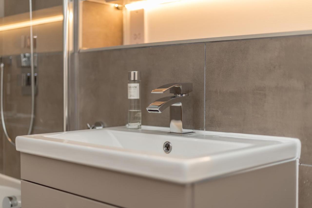 Altido Airy 3-bed Apt Near Royal Botanic Garden * EDI