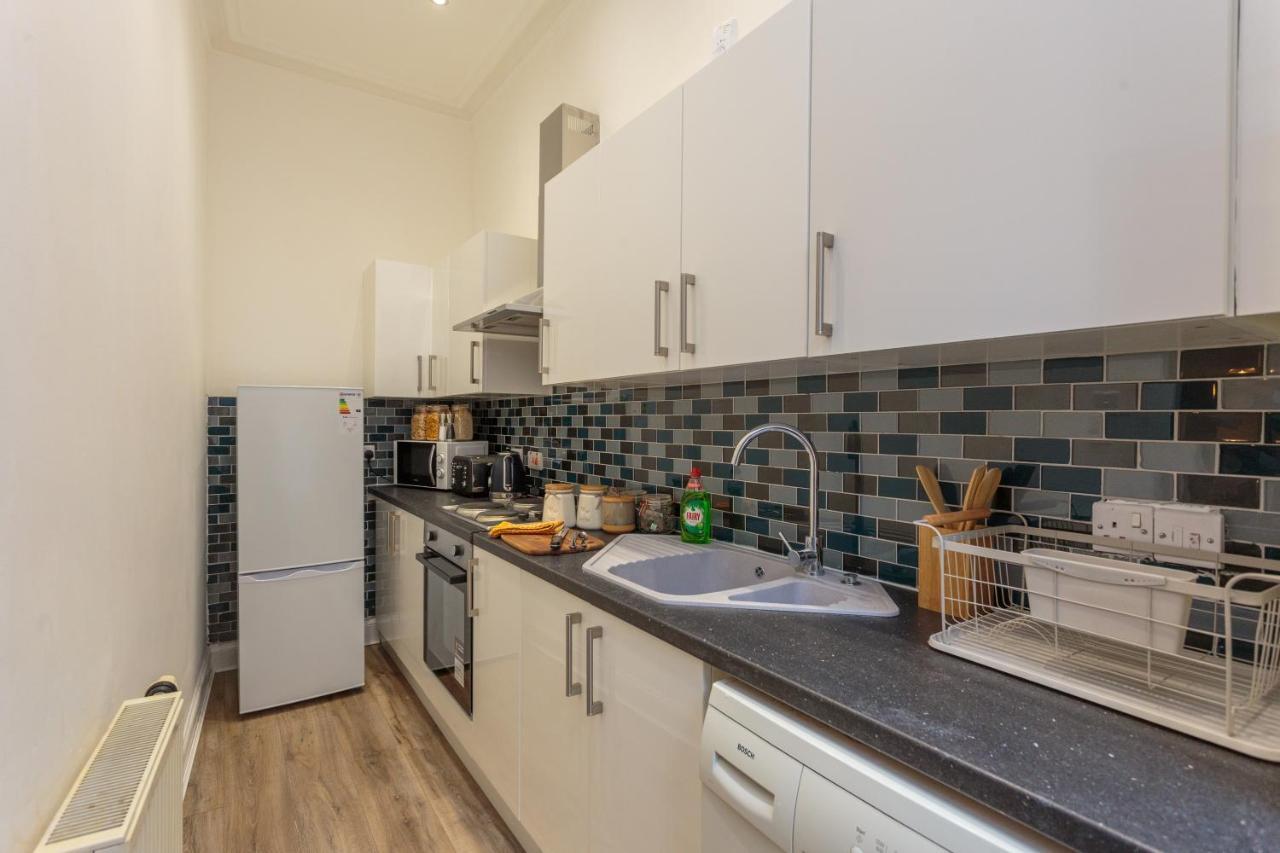 Apartment Stylish At The Edge Of Meadows Park