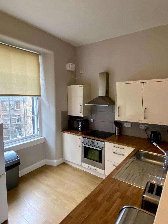 Grassmarket Apartment *