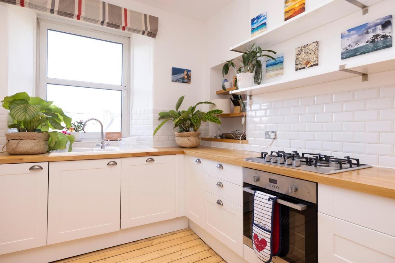 Joivy Gorgeous 1-bed Flat With A Shared Garden * EDI