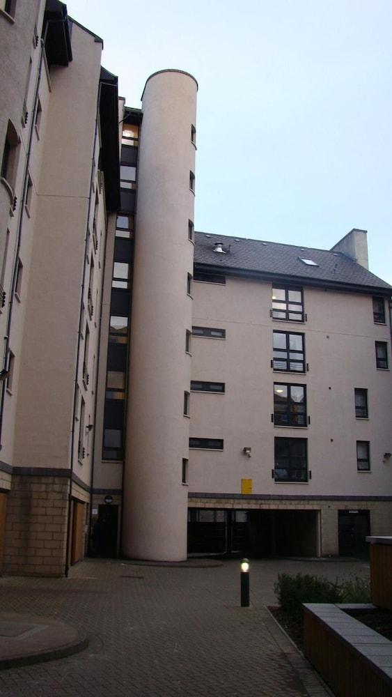 Hotel Euro Halls