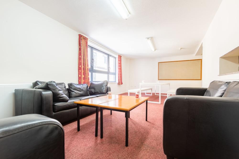Euro Halls Hotel 2*