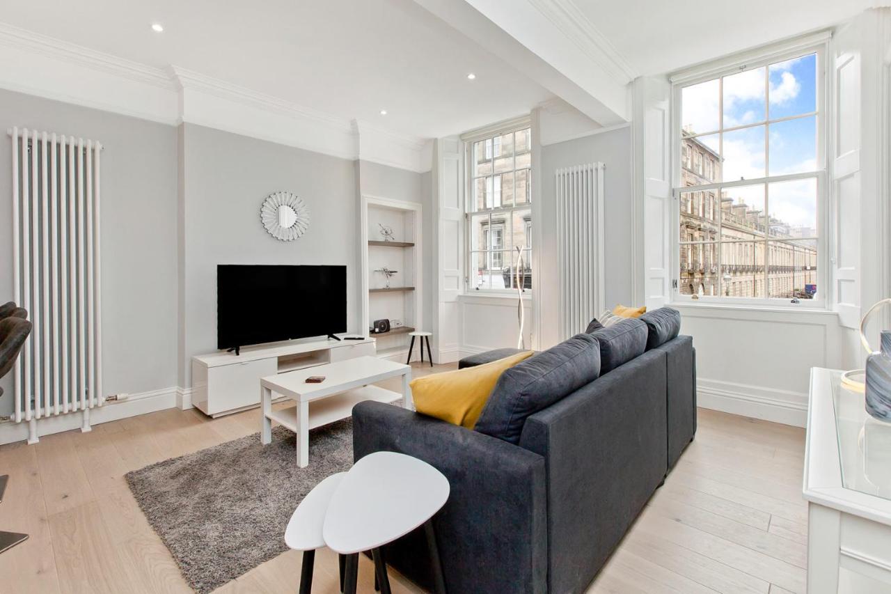 Modern & Spacious 1 Bed Apt, West End Appartement *