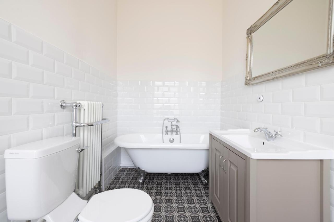 Altido Glamorous 2-bed Flat Near Castle Apartment