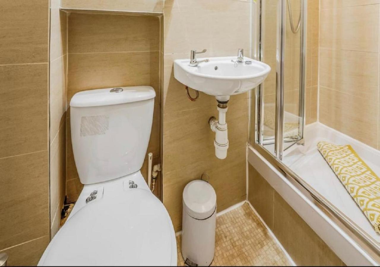 Castle View - 1 Bedroom - Heart Of The Famous Royal Mile & 1 Minute Walk To Castle Apartment EDI