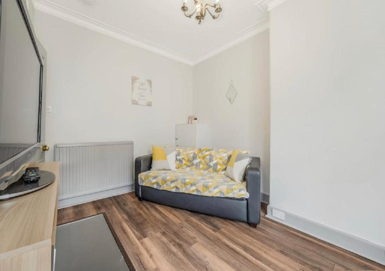 Castle View - 1 Bedroom - Heart Of The Famous Royal Mile & 1 Minute Walk To Castle Apartment EDI