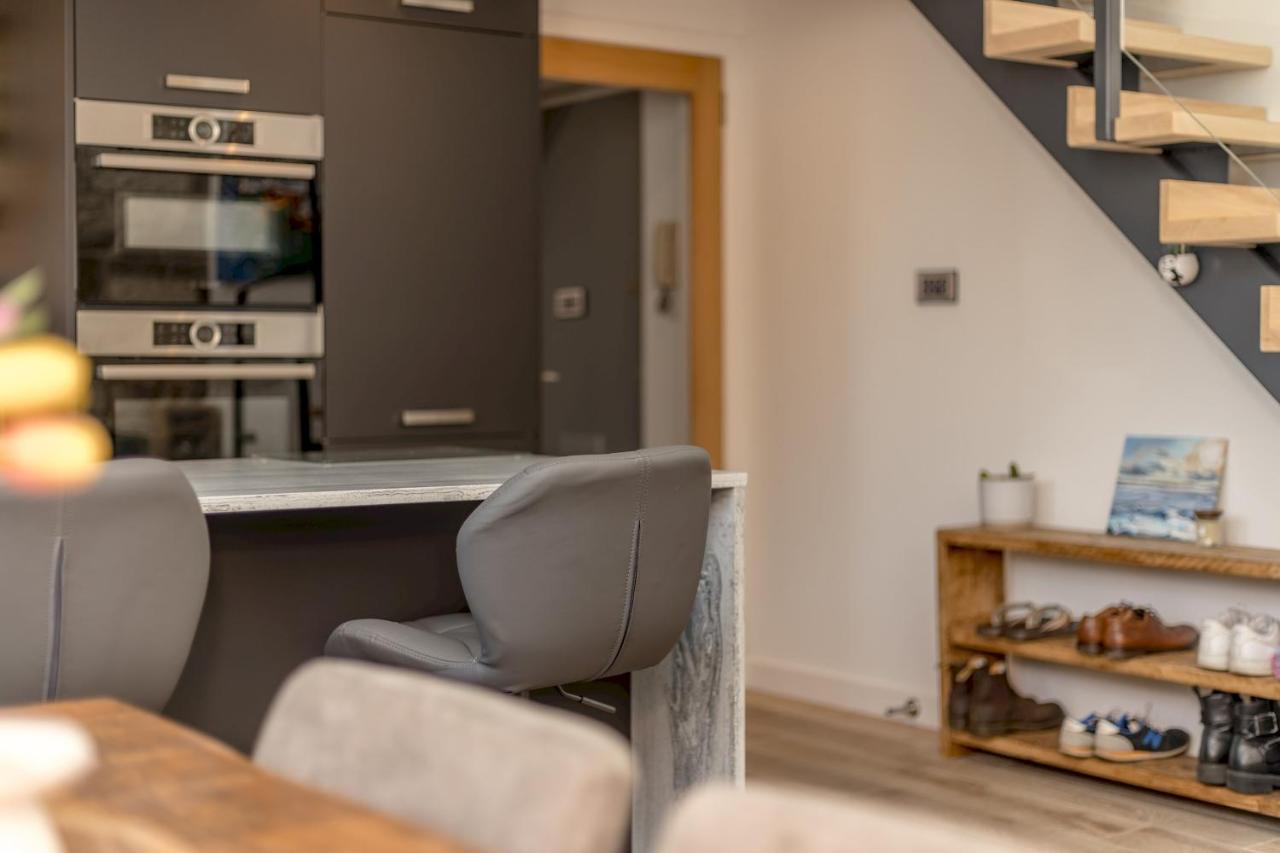 Pass The Keys Stunning 3 Bed Loft Style With Free Parking Edinburgh