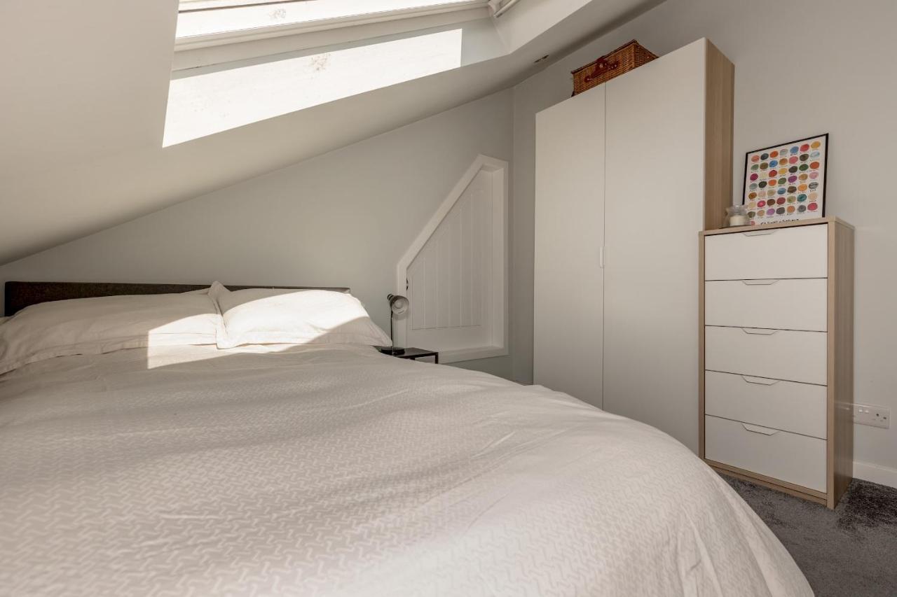 Apartment Pass The Keys Stunning 3 Bed Loft Style With Free Parking *