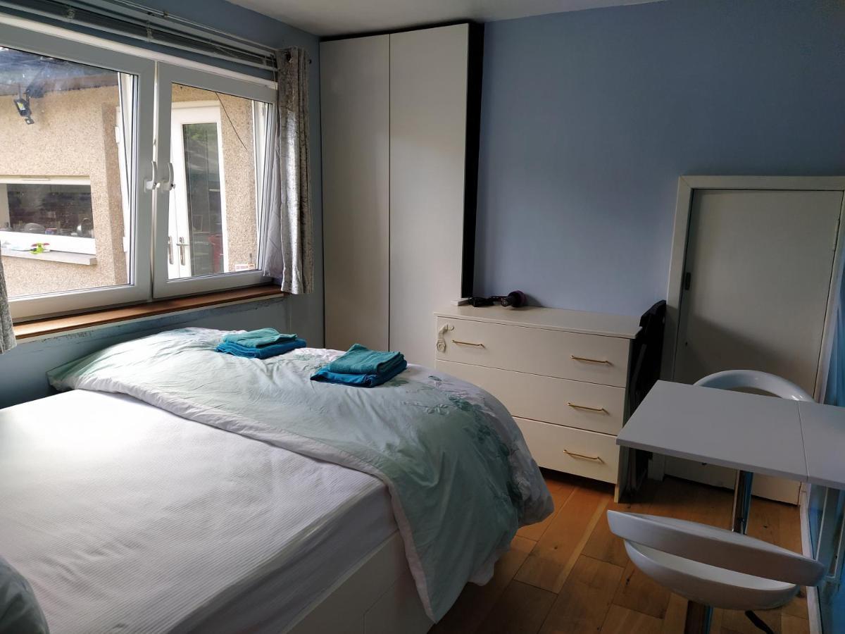 Self Catering Studio Flat * EDI