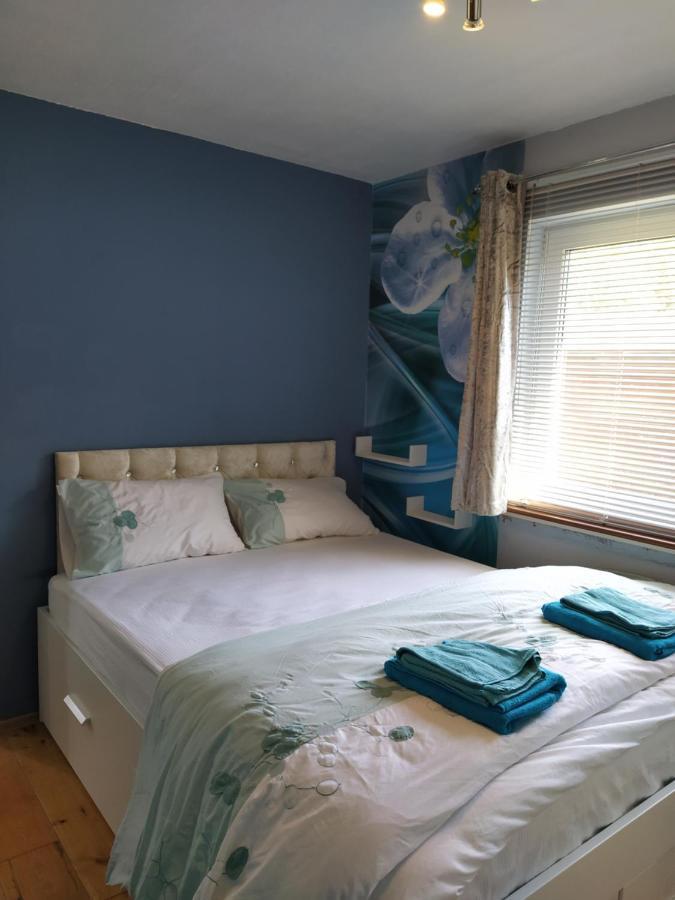 Self Catering Studio Flat EDI