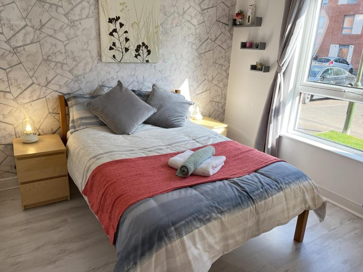 Bright 2 Bedroom - Appartement