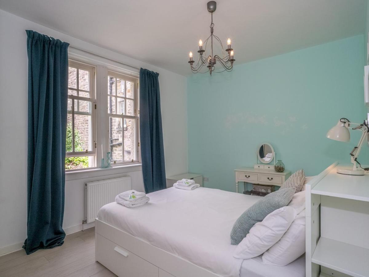 Pass The Keys Spacious Flat At Royal Mile Edinburgh