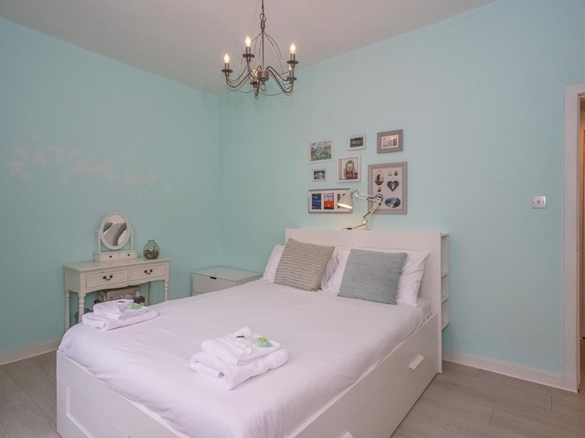 Apartment Pass The Keys Spacious Flat At Royal Mile *