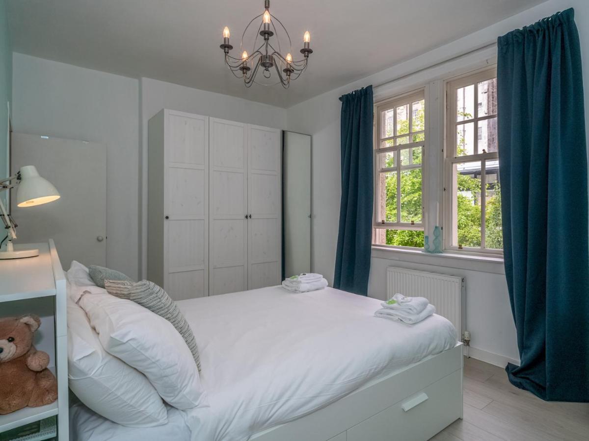 Apartment Pass The Keys Spacious Flat At Royal Mile