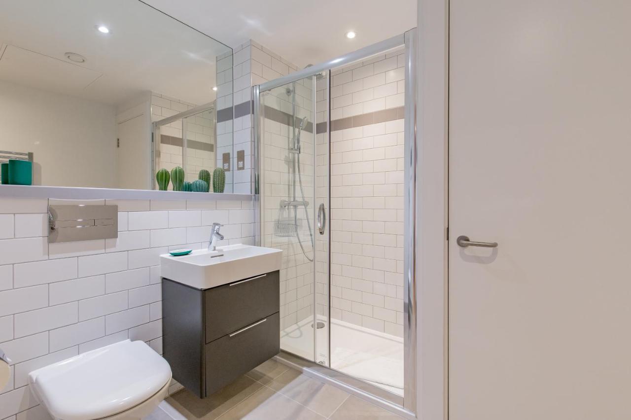 Sophisticated Studio For 2 W/ Edin Castle Views Apartment EDI