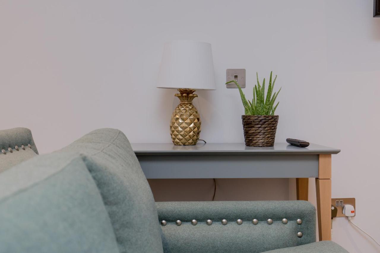 Apartment Sophisticated Studio For 2 W/ Edin Castle Views EDI