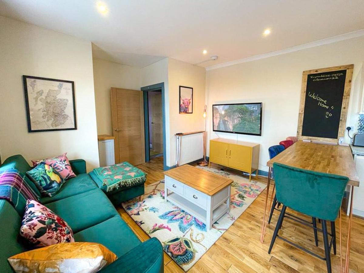 Lively & Energetic 2br On The Royal Mile *