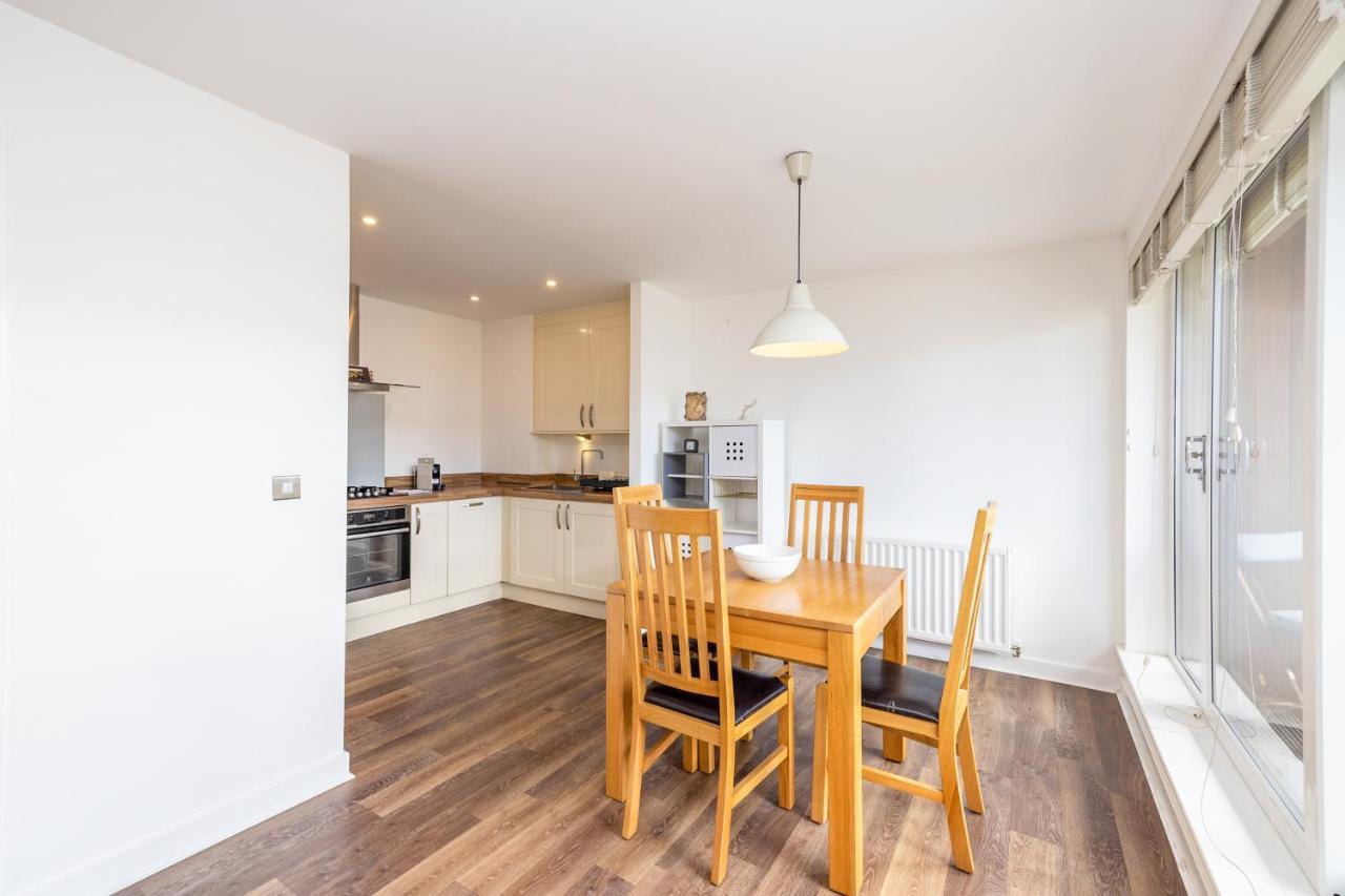 Apartment Joivy Modern 2 Bed Flat Near Inverleith Park, With Terrace And Free Parking *