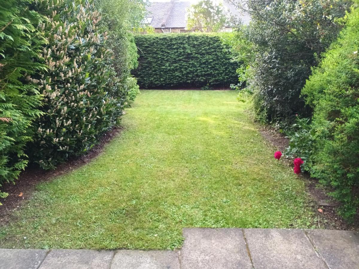 Appartement Modern With Free Parking And Private Garden