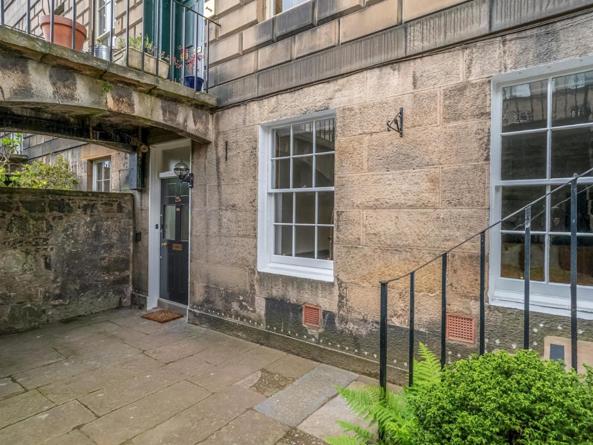 Pass The Keys Superb 3beds House In Chic Area Of The Centre Holiday home *