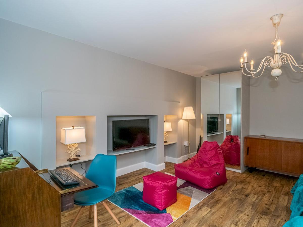 Pass The Keys Superb 3beds House In Chic Area Of The Centre Holiday home