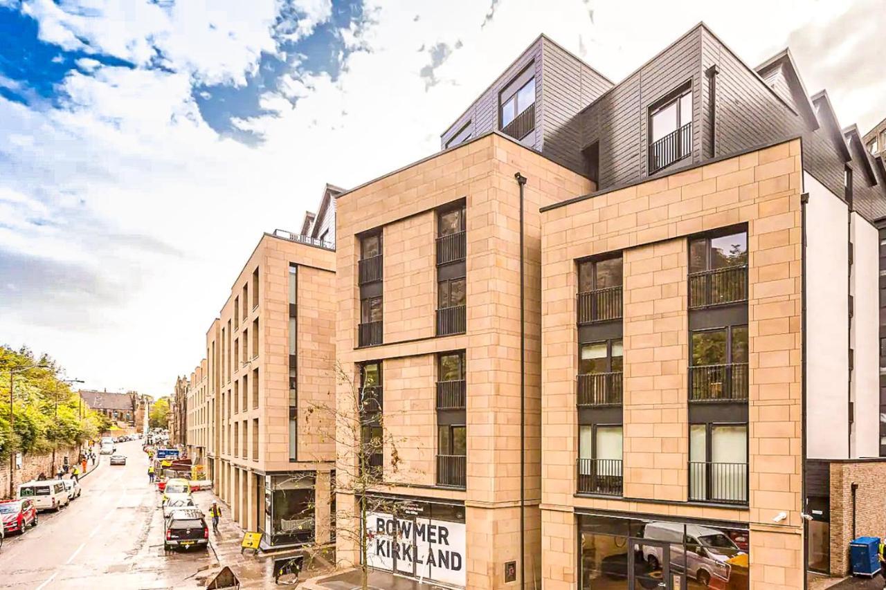 Sophisticated Studio For 2 W/ Edin Castle Views