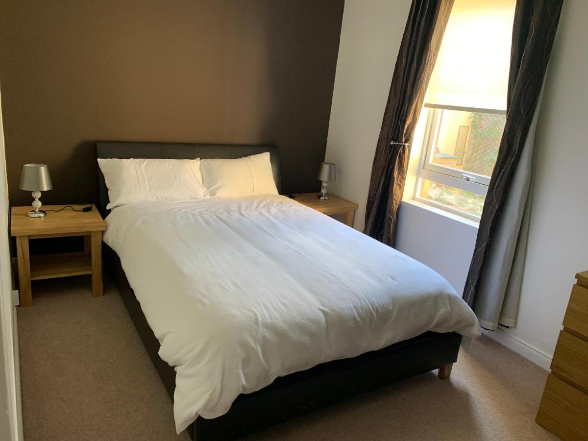 Appartement 1 Bedroom Flat With Parking Space