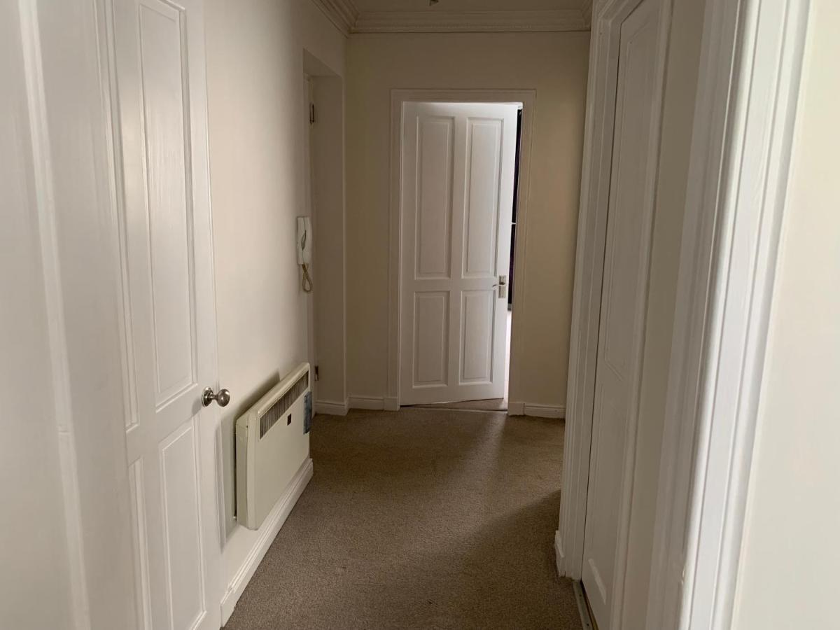 1 Bedroom Flat With Parking Space * Édimbourg