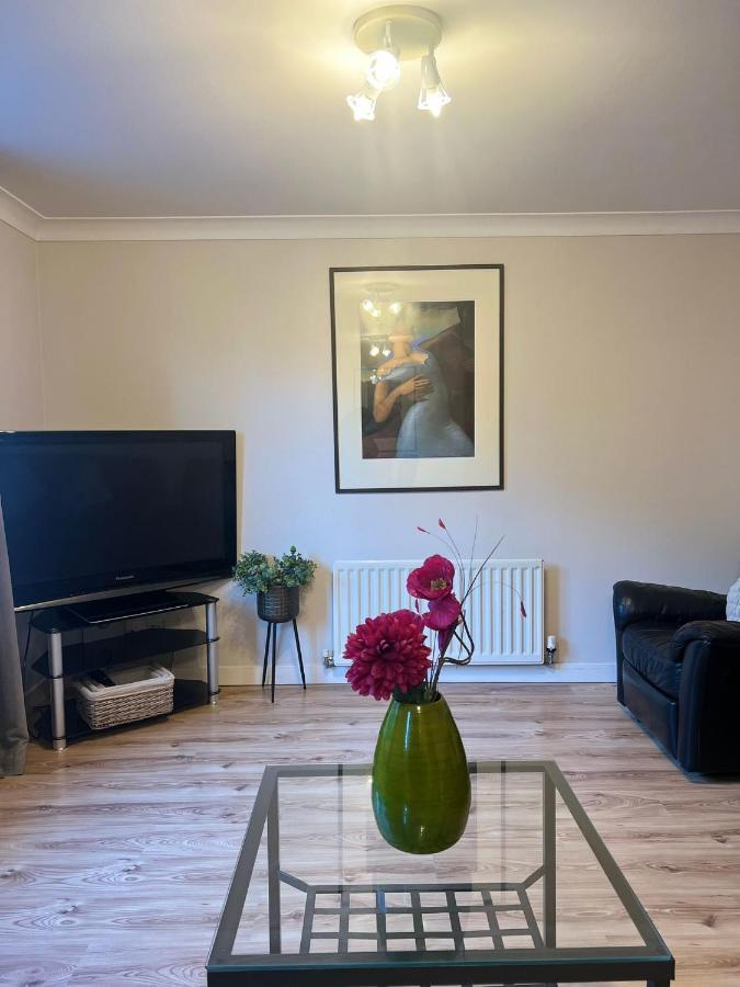 Apartment Centre - Powderhall Modern Spacious 2 Bedroom With Free Parking *
