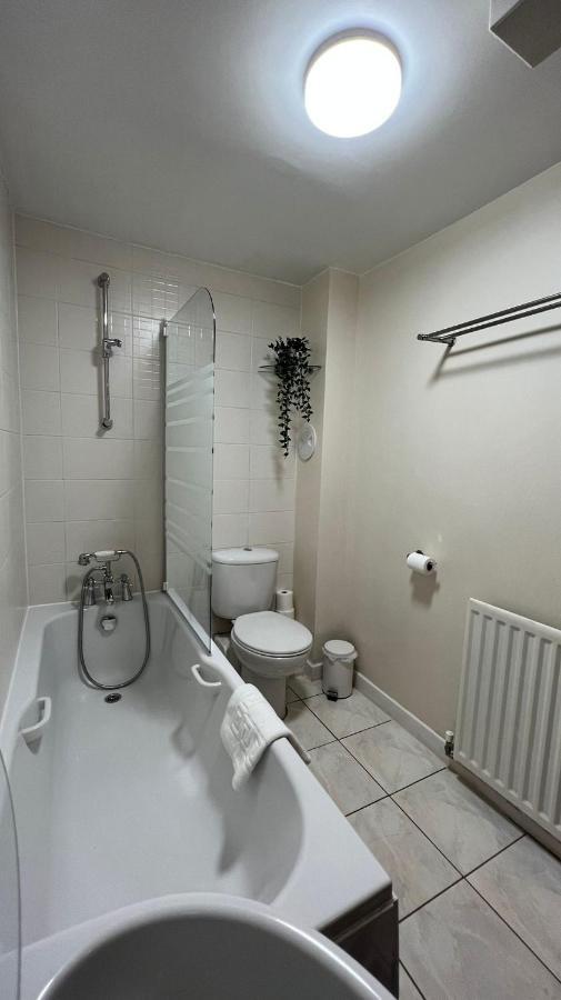 Apartment Centre - Powderhall Modern Spacious 2 Bedroom With Free Parking