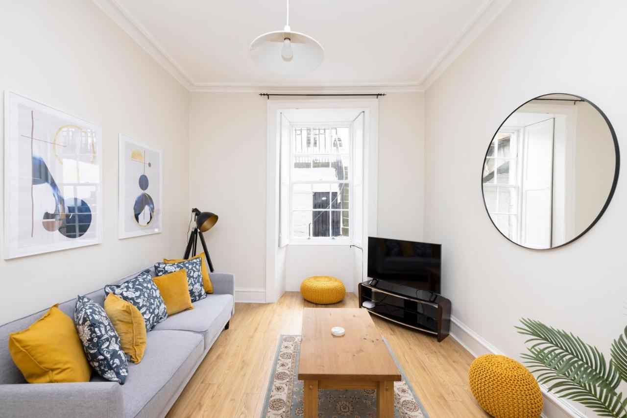 Joivy Chic Near Stockbridge Market * Edinburgh